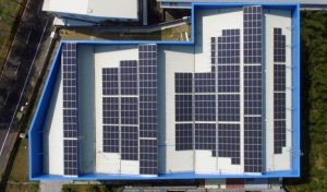 地理位置 : 台南歸仁區 型態 : 屋頂鋁鎂鋅支架平鋪 設置容量 : 185.25kw