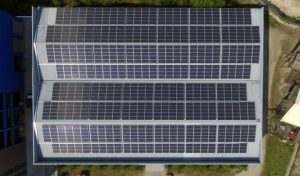 地理位置 : 台南歸仁區 型態 : 屋頂鋁鎂鋅支架平鋪 設置容量 : 313.625kw